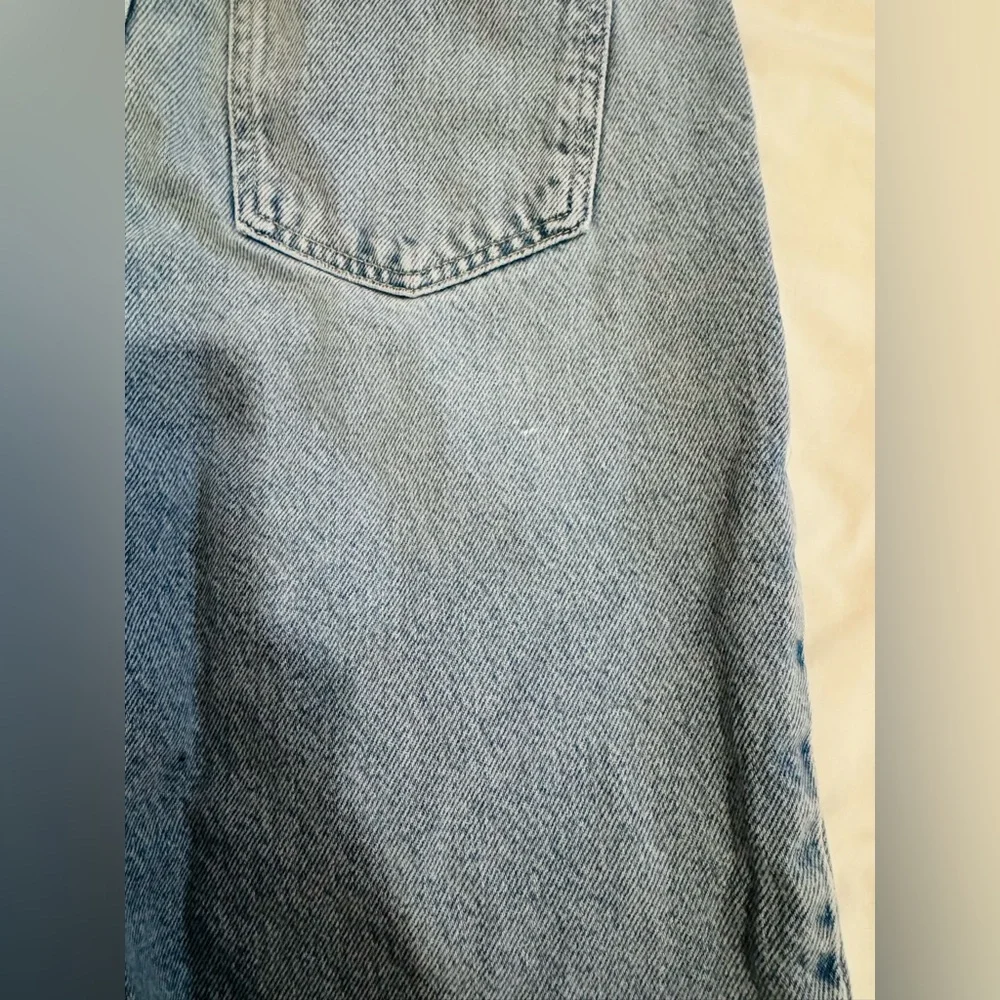 ZARA Women’s High Rise Straight Leg Jeans Light Wash Frayed Hem US 2 PreOwned - Picture 7 of 10
